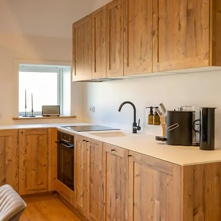 Ferienhaus Relax In A Thatched Barn With A Sauna